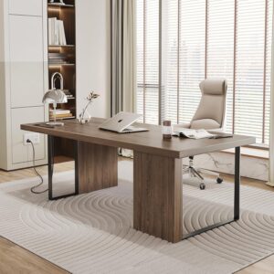 63-Inch Large Executive Desk, Modern Minimalist Wooden Computer Office Workstation with Thickened Desktop and Built-in Power Outlets, Suitable for Business and Home Office